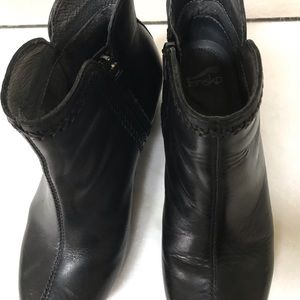 Dansko clog bootie